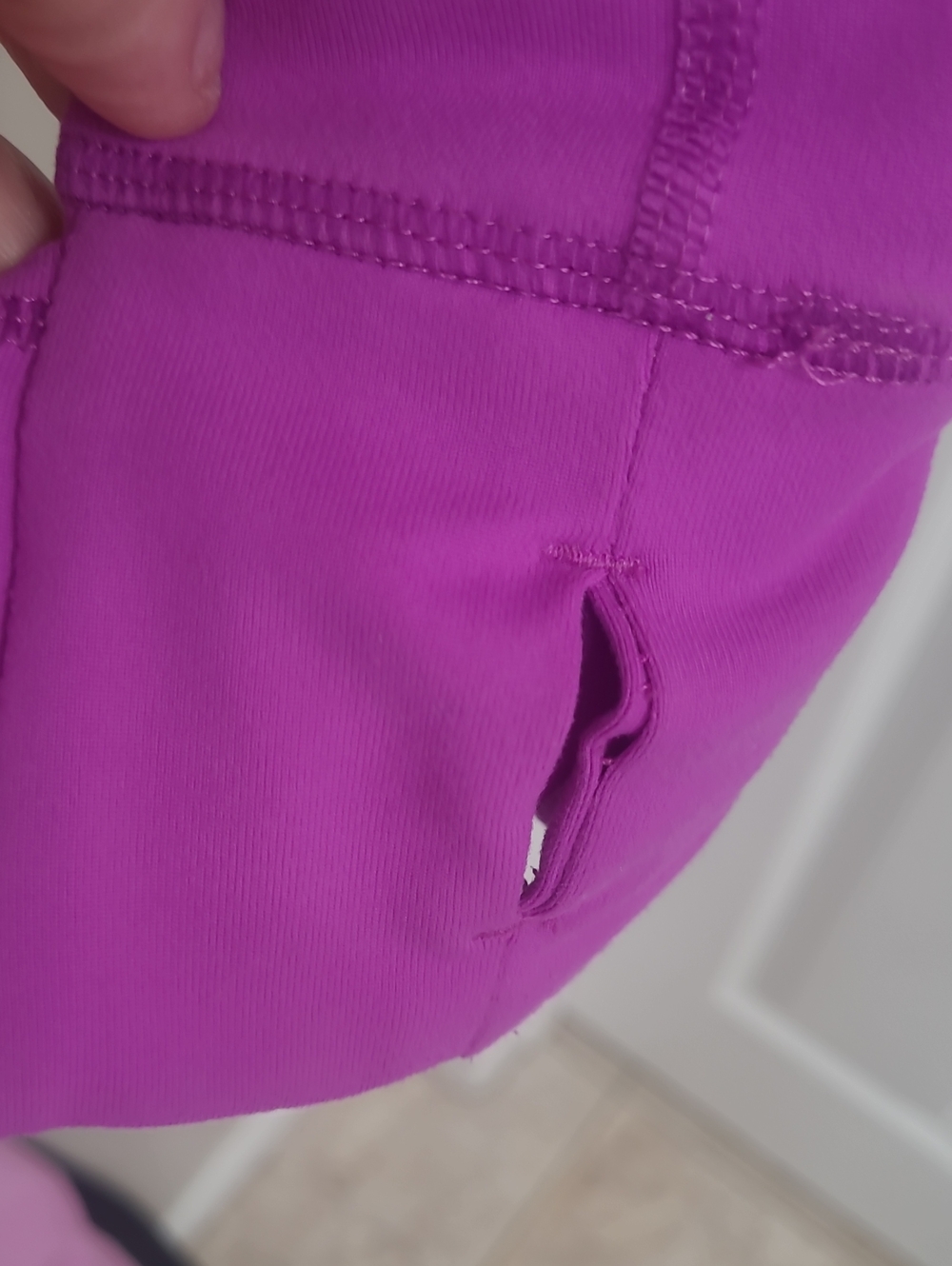 Lulu Lemon Vintage Women’s Bright Purple Zip-Up Active/define Jacket - Picture 8 of 14